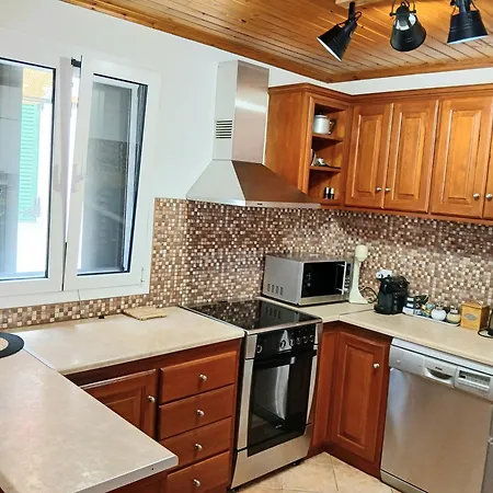 Hellenes House Апартаменты Лефкада