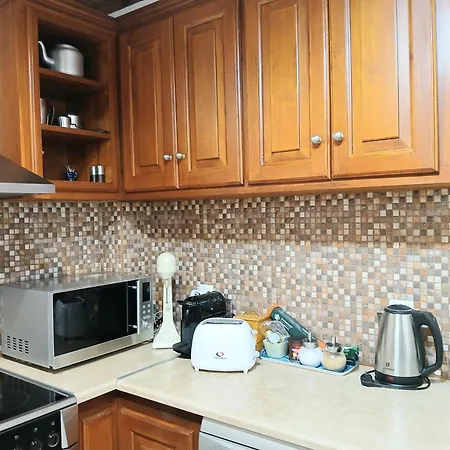 Hellenes House Апартаменты *