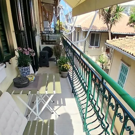 Hellenes House Appartamento